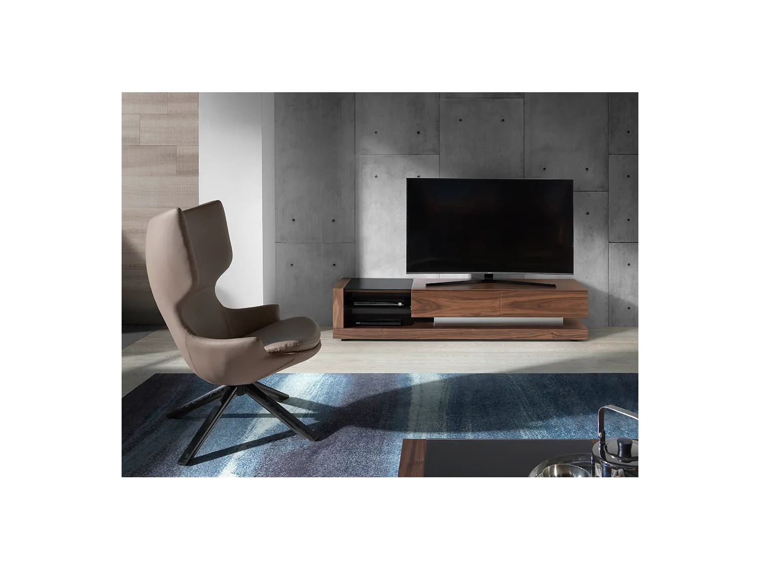 Meuble TV en noyer et vitrail noir 3139 ANGEL CERDA