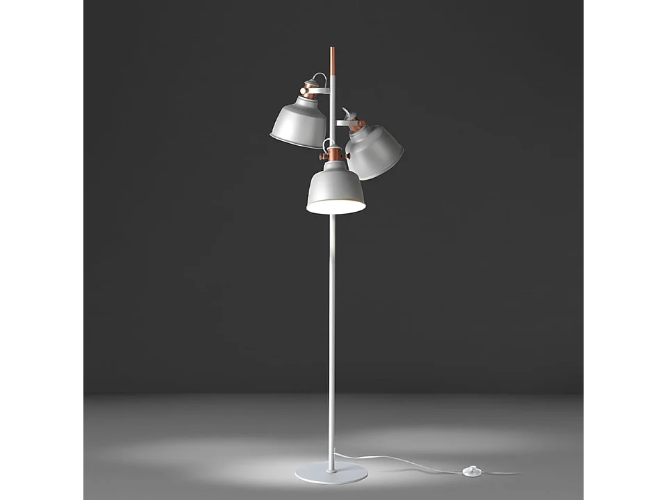 Stehleuchte mit drei Lampenschirmen  8032 ANGEL CERDA