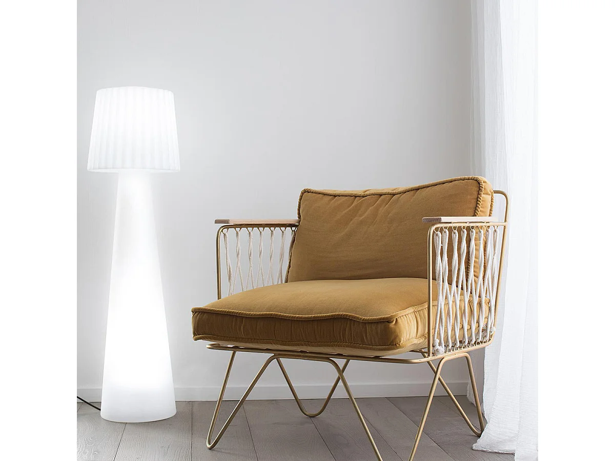 Lampadaire ext filaire LADY Blanc Polyéthylène H110CM