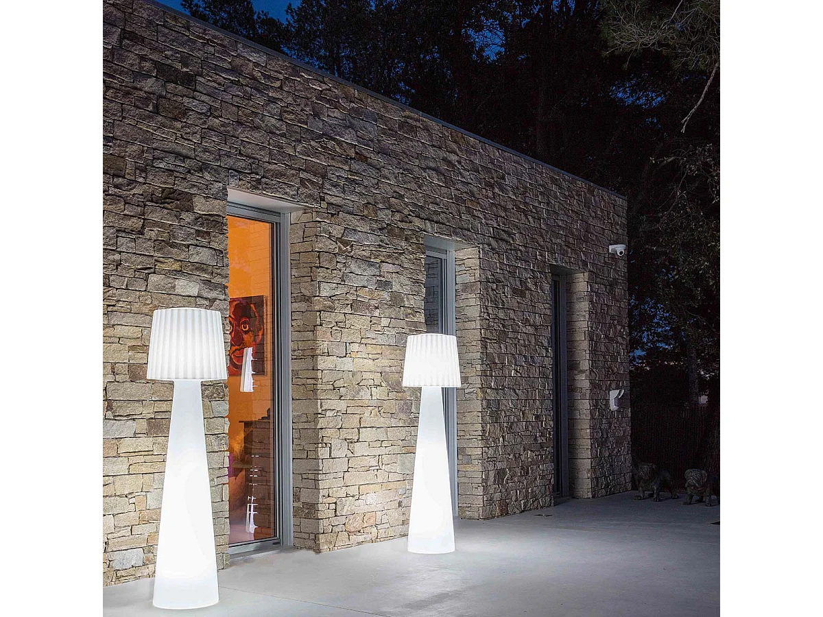 Lampadaire ext filaire LADY Blanc Polyéthylène H150CM