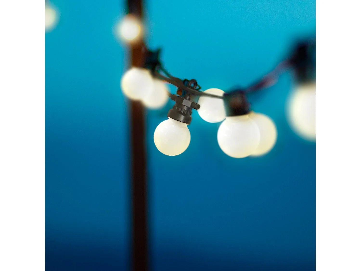 Guirlande solaire 10 globes PARTY Blanc Plastique 5.7M