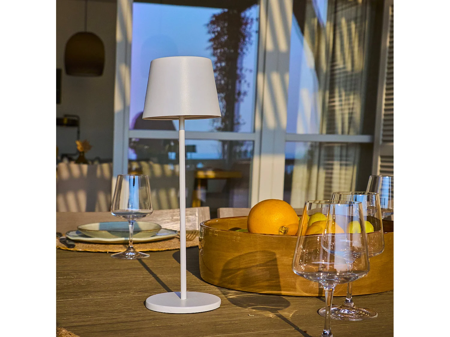 Lampe de table sans fil LED KELLY Blanc Metal H38CM