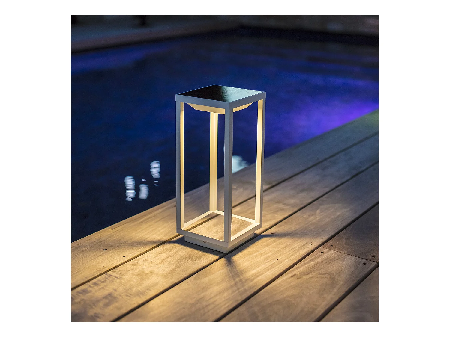 Lanterne solaire chic HYDRA Blanc Aluminium H34cm