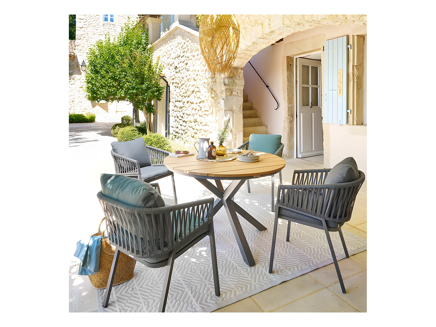 Table extérieure ronde 4 personnes graphite Oriengo Hespéride