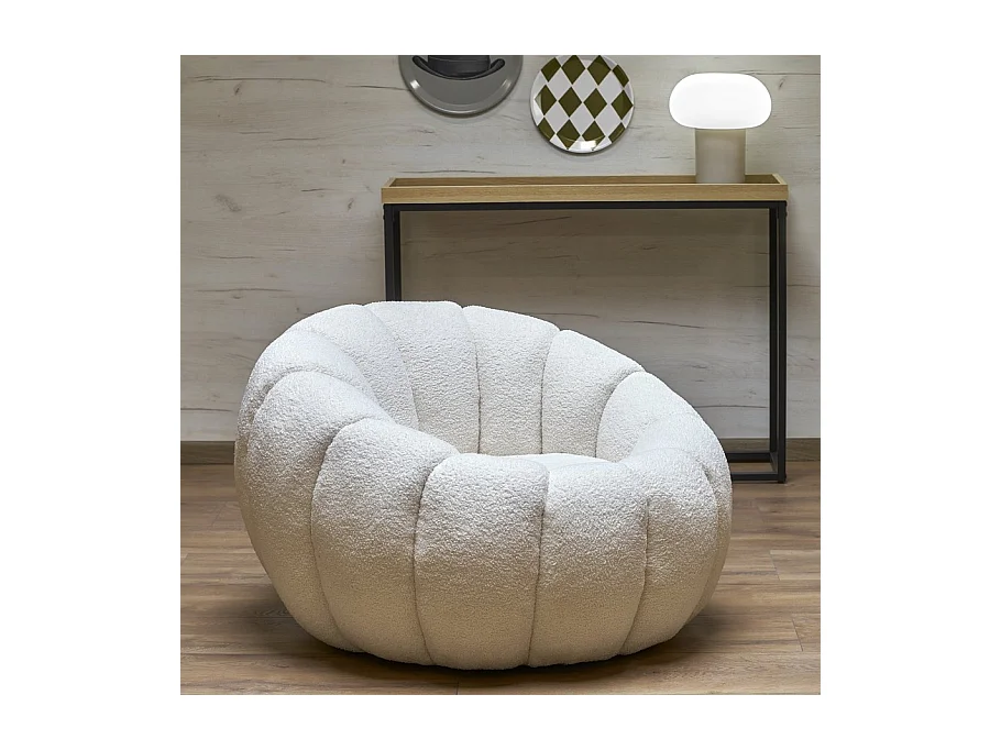 Fauteuil rond coquillage en tissu bouclette crème Alix