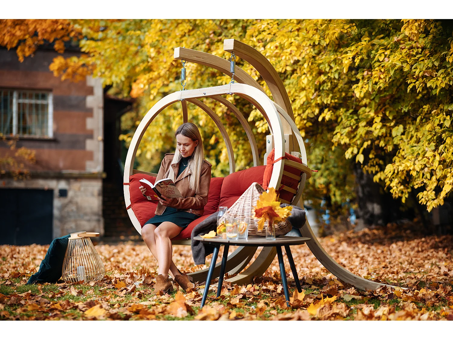 Hölzerner Hängesessel für zwei Personen - rot - CALLISTO