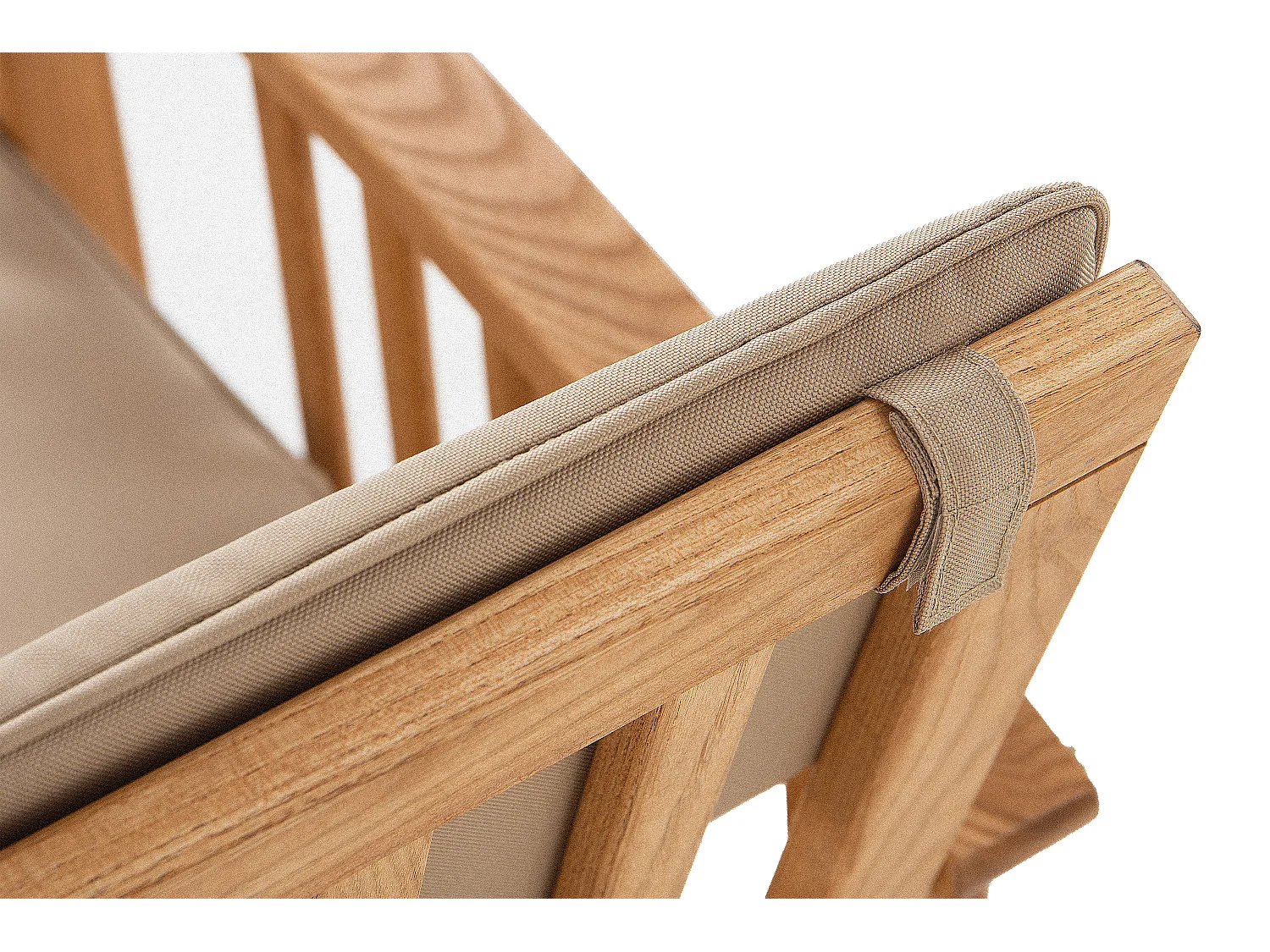 Gartenmöbelset in Holz für 4 Personen - Hergestellt in Europa - FSC-zertifiziert - Handgefertigt - braun - TIMIDUS