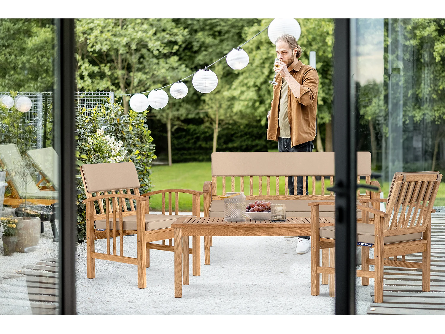 Gartenmöbelset in Holz für 4 Personen - Hergestellt in Europa - FSC-zertifiziert - Handgefertigt - braun - TIMIDUS