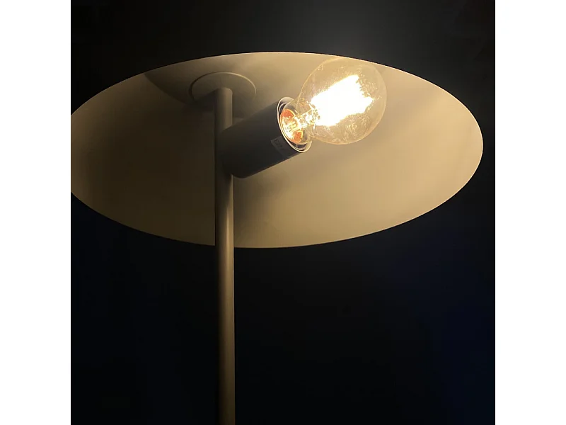 Grand lampadaire avec abat-jour en métal gris H146 cm - POLY 5560