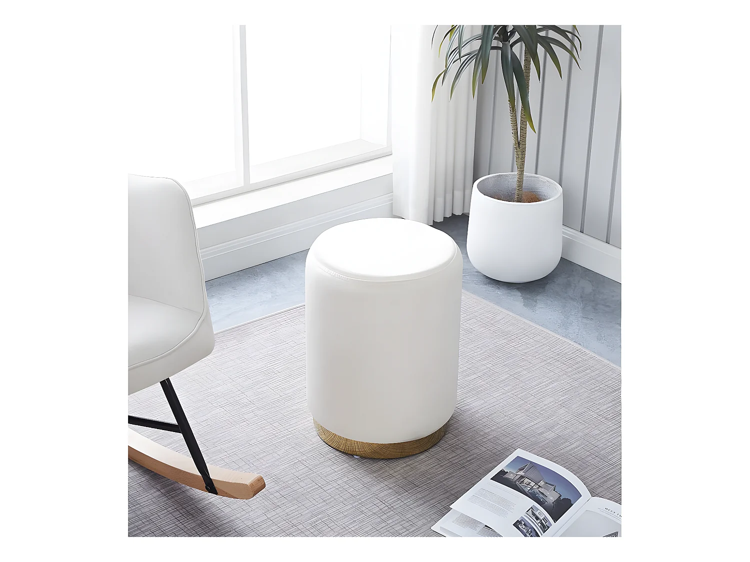 Fluwele poef "Lorraine" beige - Comfort en elegantie voor uw interieur