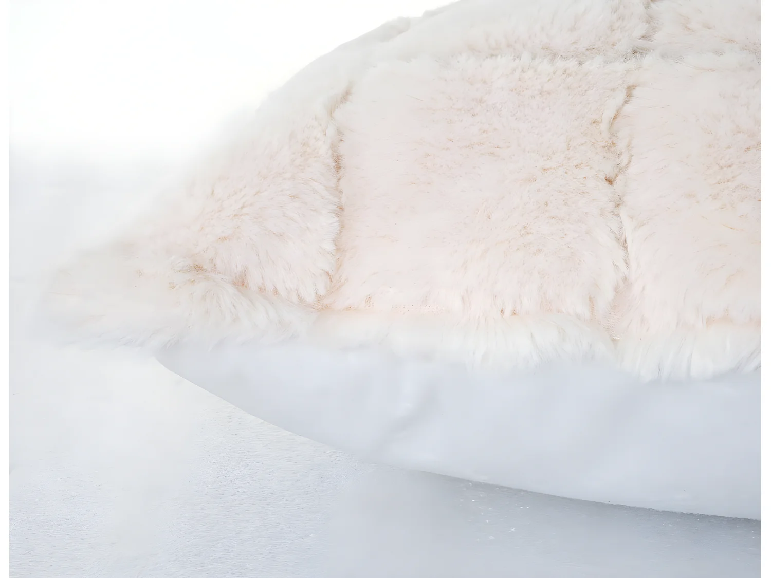 Set coperta copriletto con cuscino decorativo Karo T776 poliestere bianco