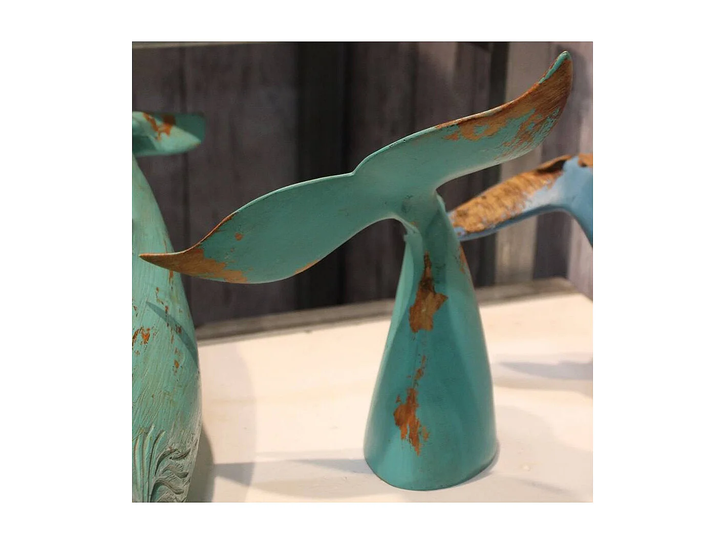 Queue de baleine en résine 22 x 23 cm