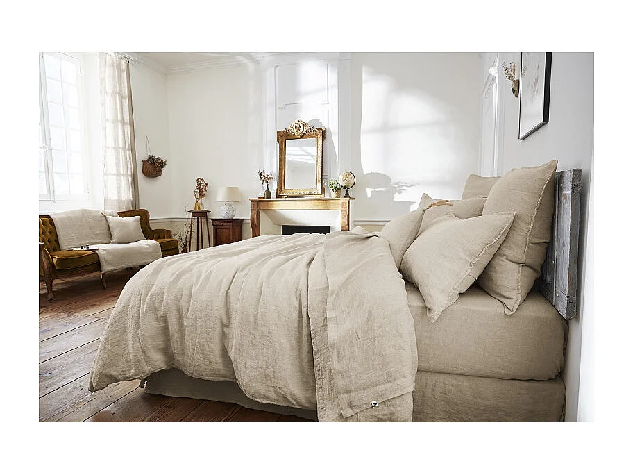 Coussin 45 x 45 cm en lin lavé sable avec 4 nouettes en jute - LUISA