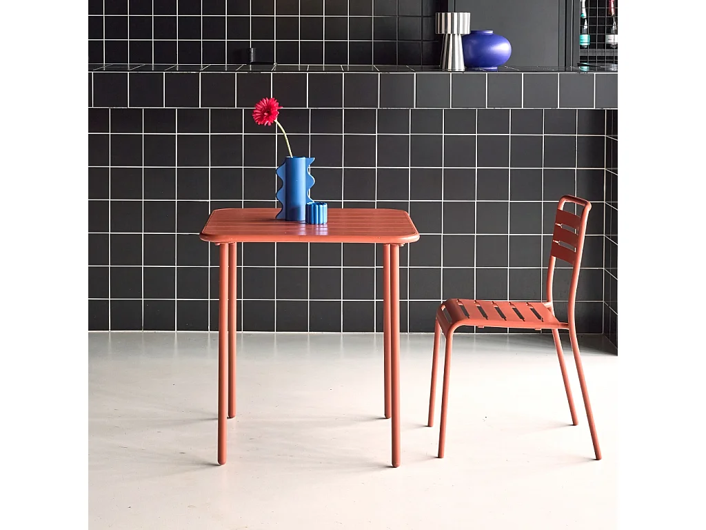 Mesa de jardín metálica de 70cm, 2 plazas terracotta