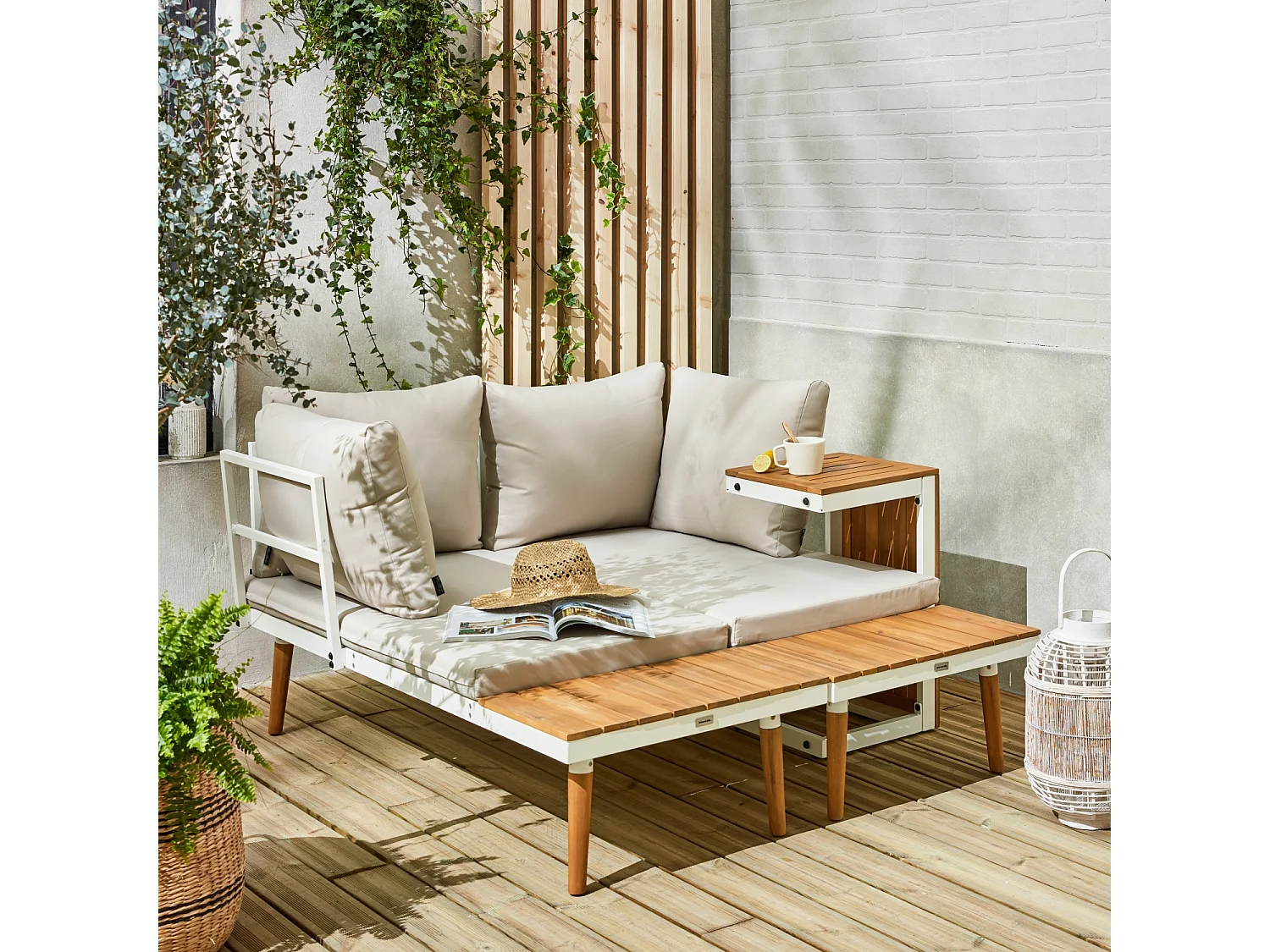 Salon de jardin beige et blanc  modulable en aluminium et bois d'acacia. 4 places. Sao Paulo.140 x 68 x 65cm