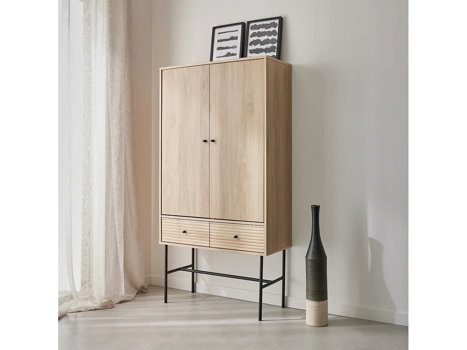 Armoire dressing effet bois rainuré 2 portes. 2 tiroirs. 3 étagères. buffet haut. vaisselier