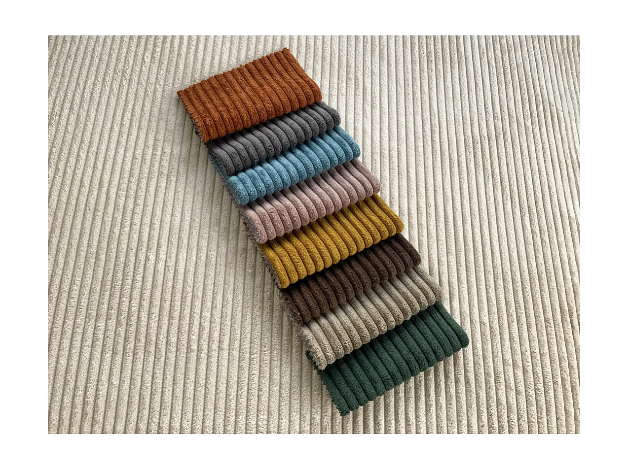 Canapé d'angle gauche Belami XXL 6 places en velours côtelé - Marron - L303 x P228 x H86cm - Loungitude