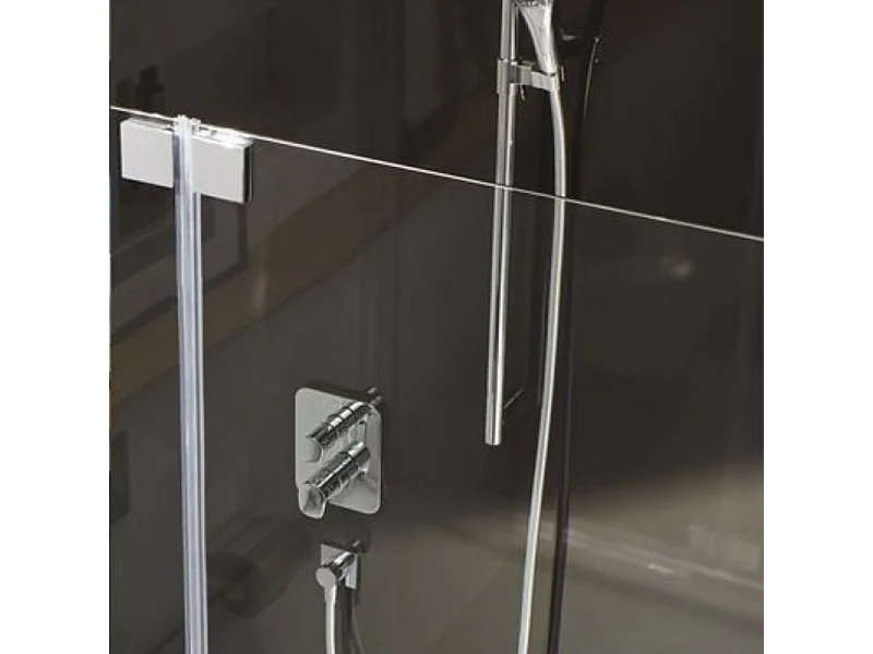 Baignoire bain douche JACOB DELAFON Capsule compacte et profonde 140 x 90 cm