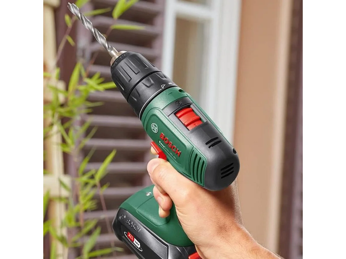 Bosch EasyDrill 18V-40 1630 Giri/min Senza chiave 1,3 kg Nero, Verde