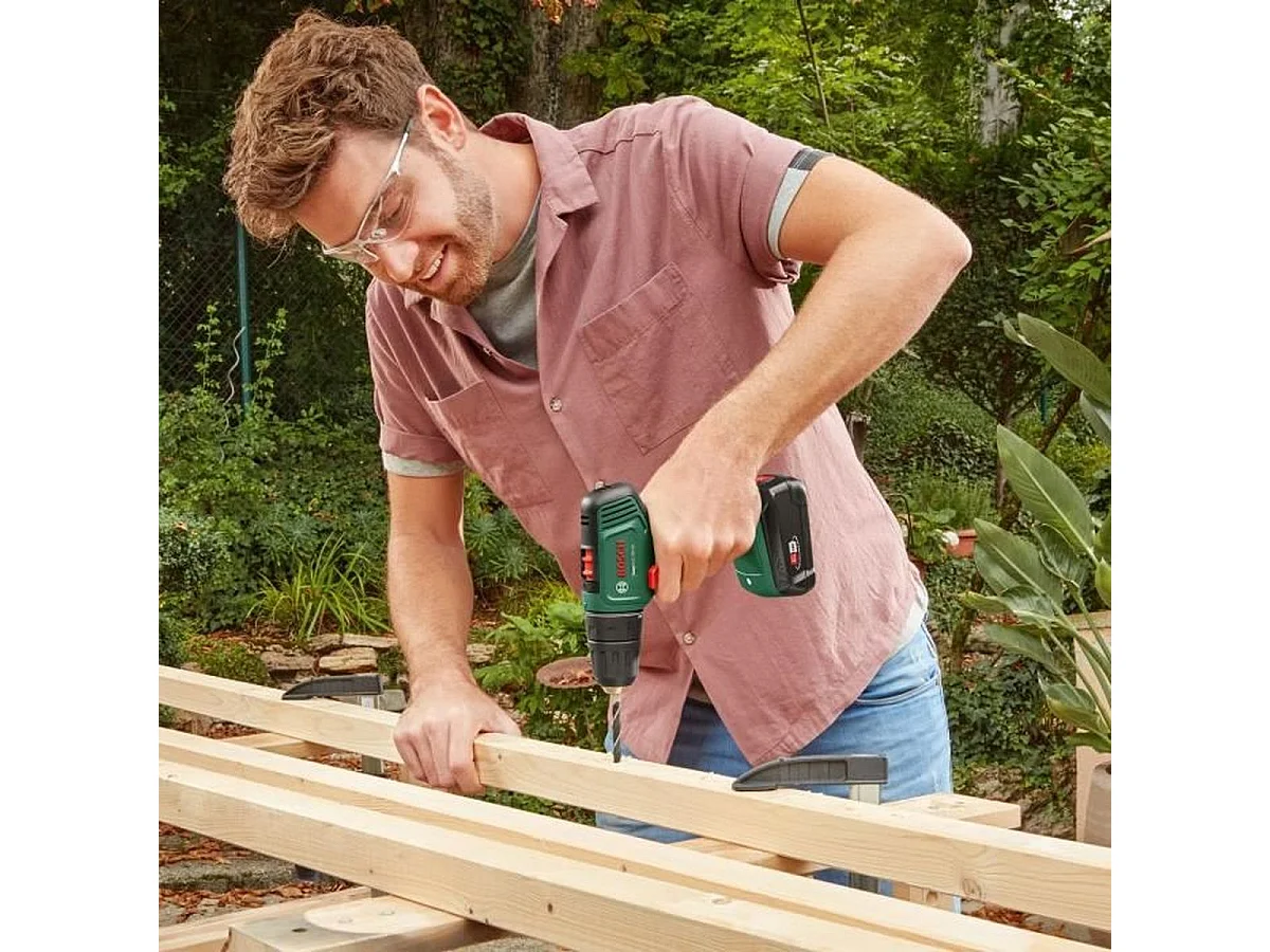 Bosch EasyDrill 18V-40 1630 Giri/min Senza chiave 1,3 kg Nero, Verde