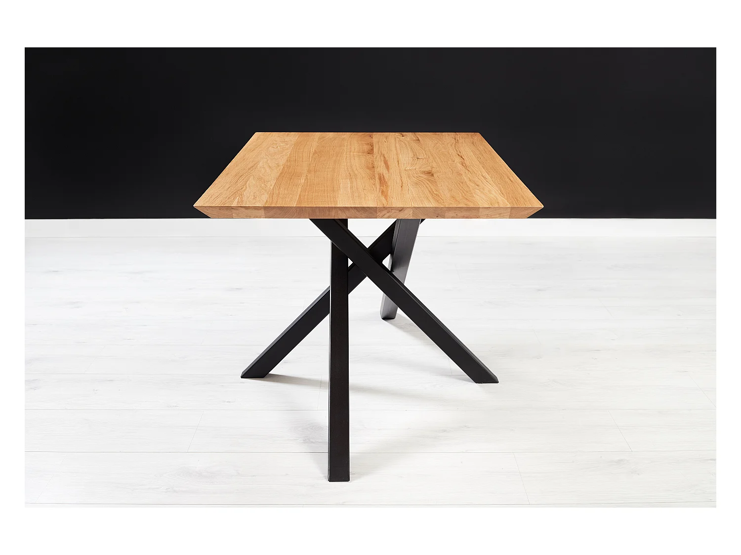 Table Slant en bois massif