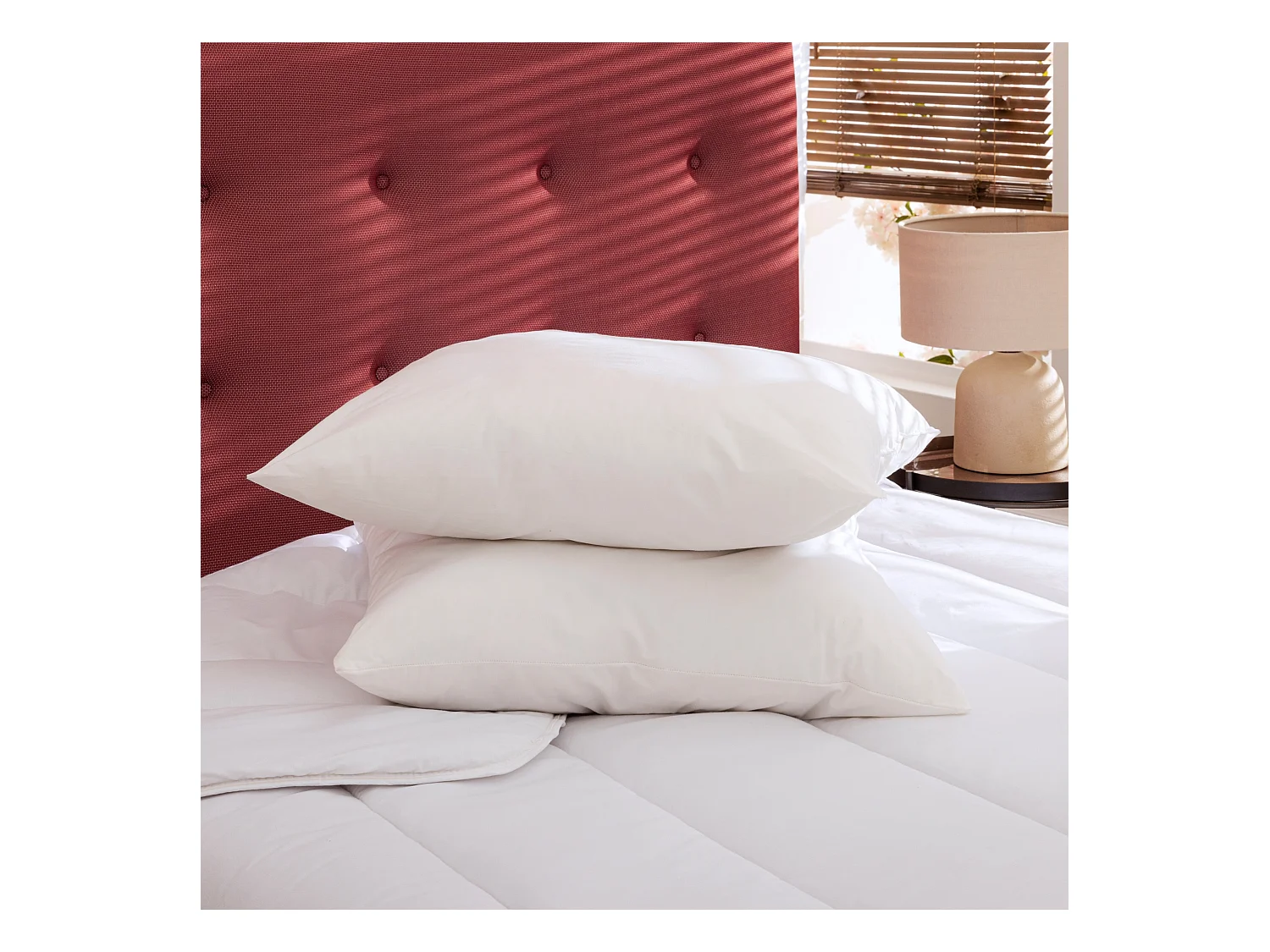 Pack couette hiver 550g 240x260 et 2 oreillers éco naturel moelleux 60x60