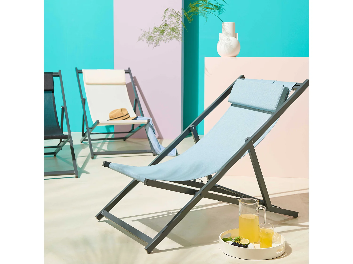 Set van 2 blauwe ligstoelen