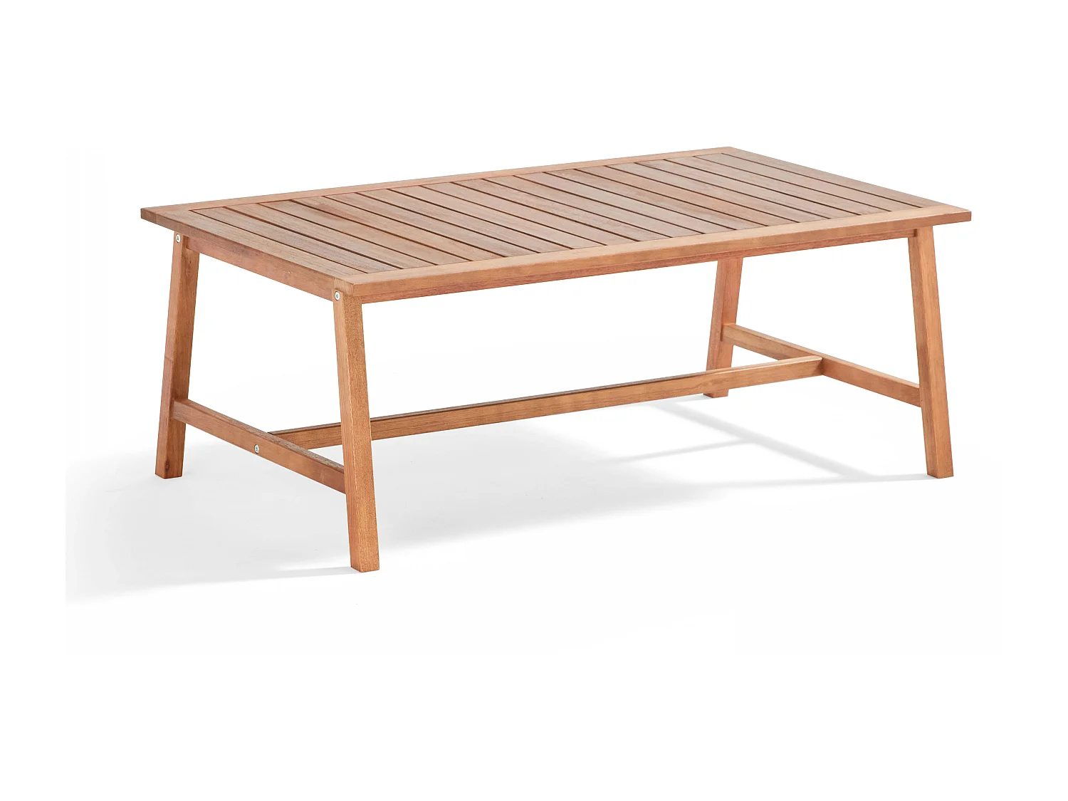 Houten tuinset met 1 bank, 2 fauteuils en een zwarte salontafel