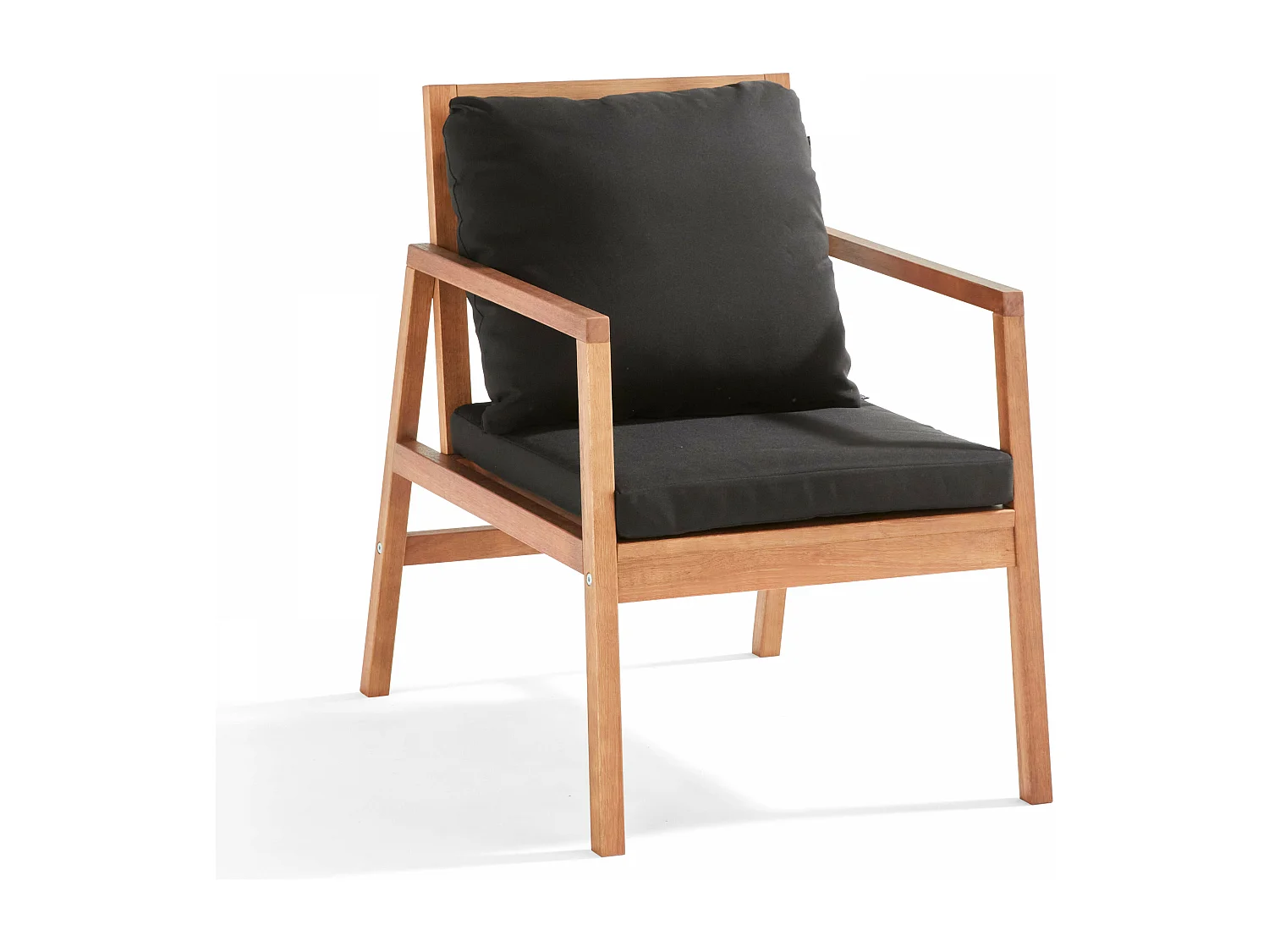 Salon de  terrasse bois avec 1 canapé, 2 fauteuils et table basse noir