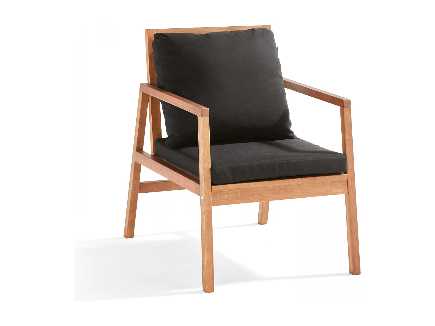 Salon de  terrasse bois avec 1 canapé, 2 fauteuils et table basse noir