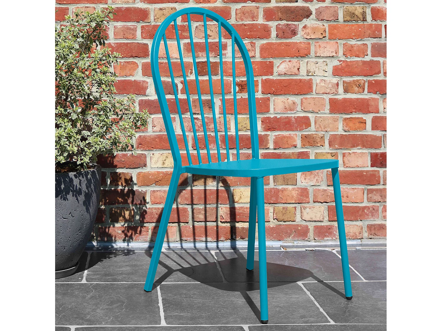 Chaise bistrot de jardin en métal bleu