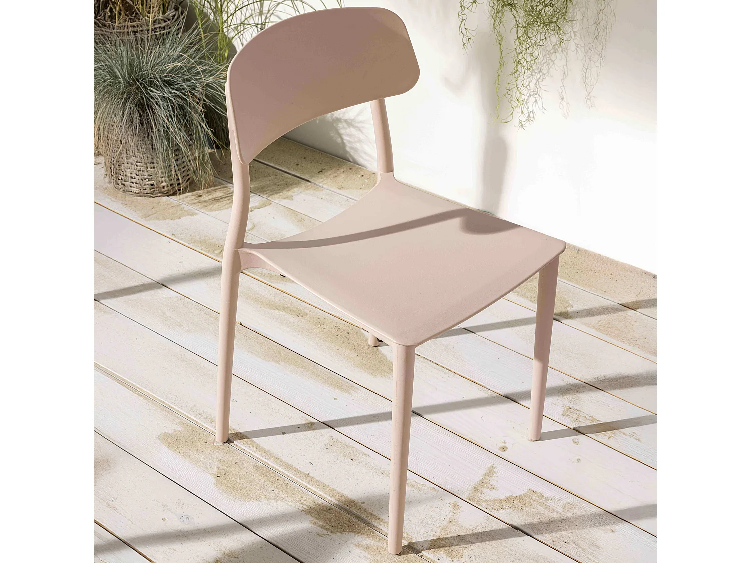 Lot de deux chaises en polypropylène rose