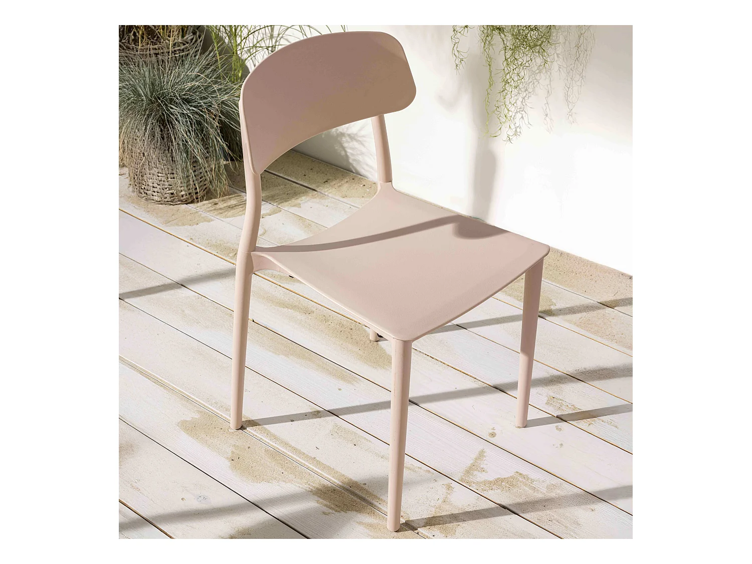 Lot de deux chaises en polypropylène rose
