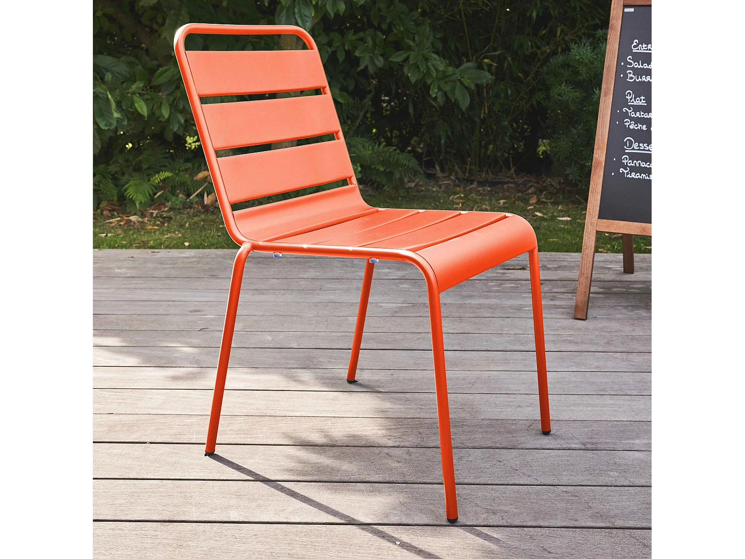 Chaise de jardin en métal orange - Palavas