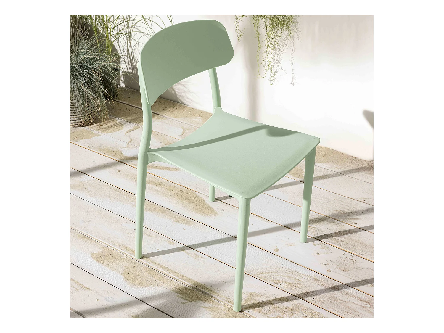 Lot de deux chaises en polypropylène vert menthe
