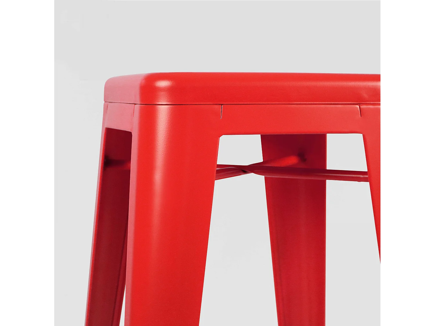 Tabouret de bar en métal rouge mat