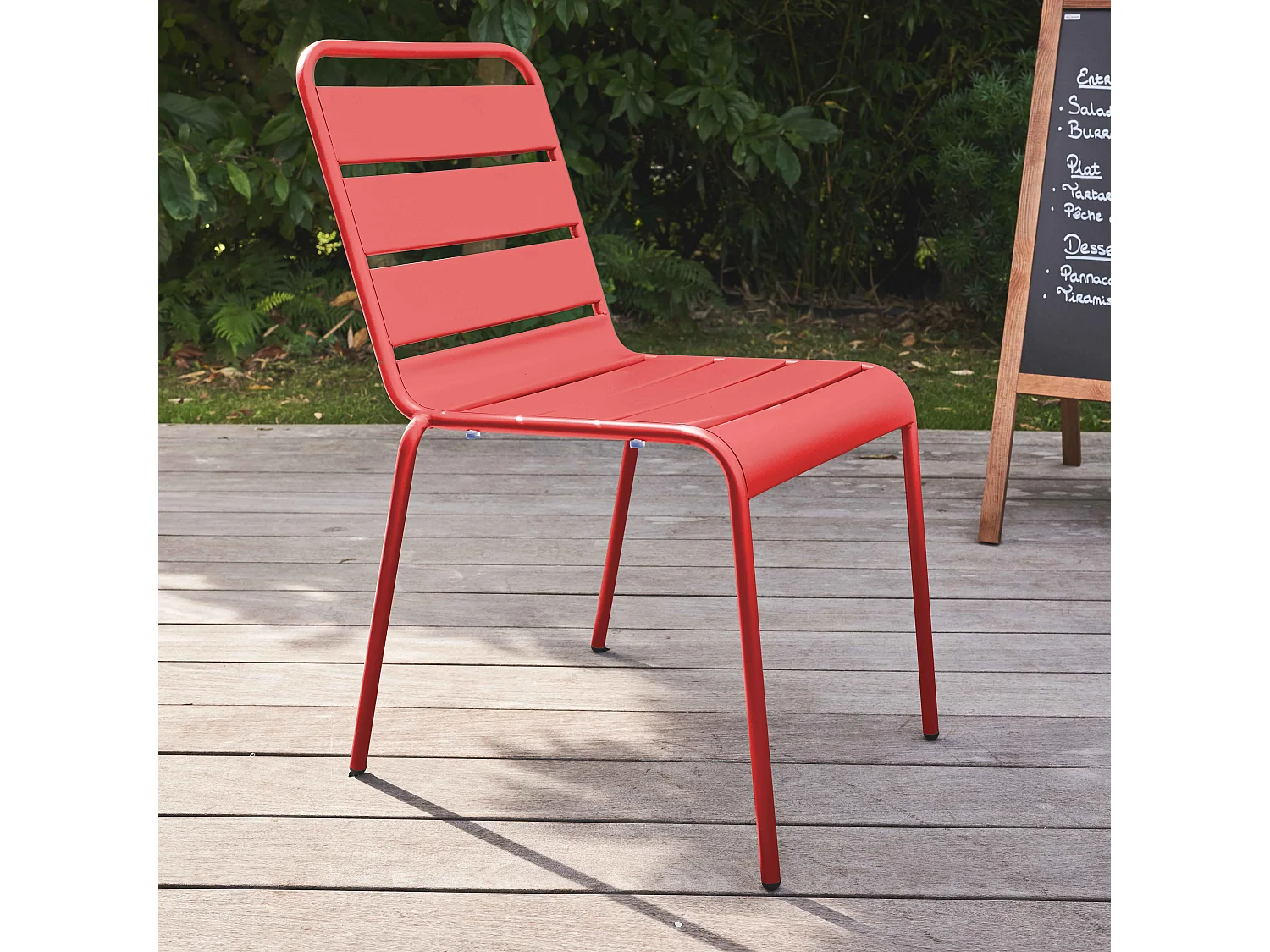 Chaise de jardin en métal rouge - Palavas