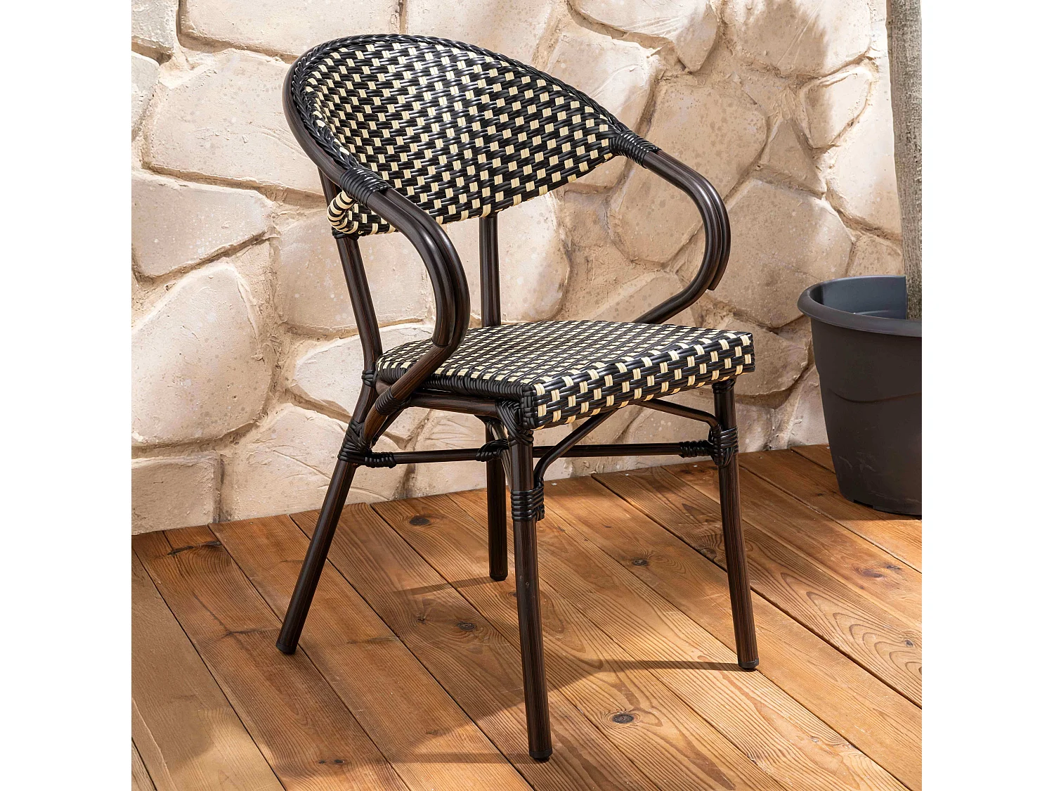 Fauteuil de terrasse bistrot parisien en aluminium noir