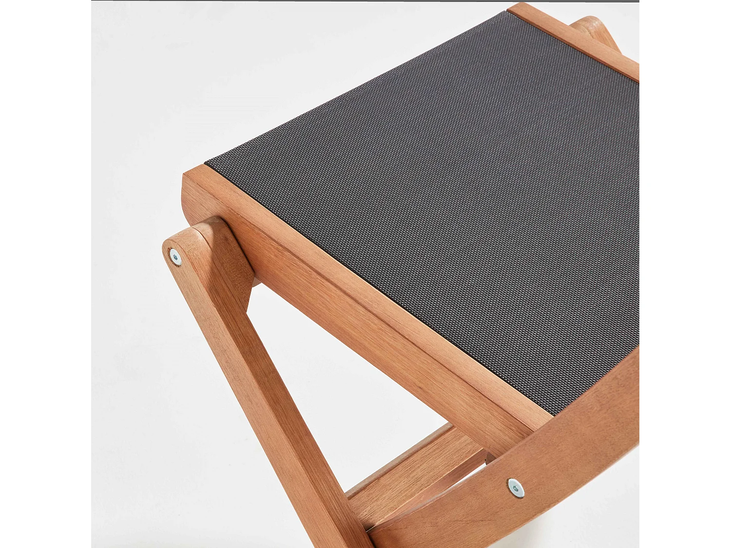 Lot de 2 chaises pliantes en bois d'eucalyptus et textilène noir