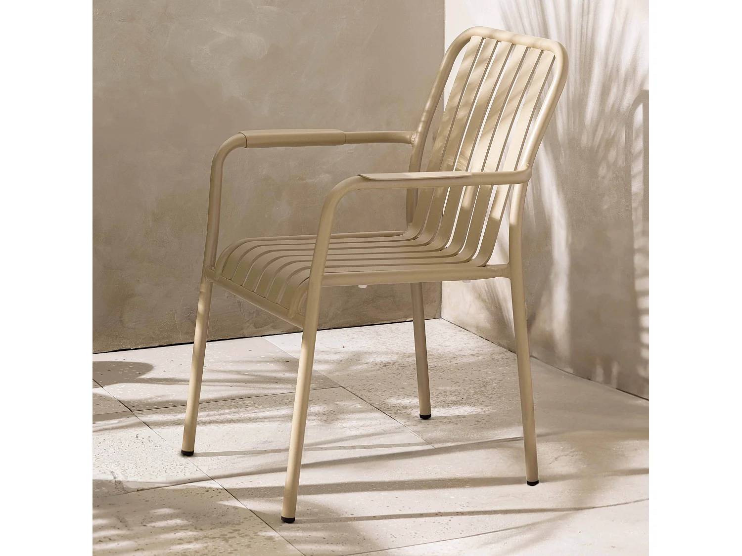 Chaise de terrasse avec accoudoirs en aluminium taupe