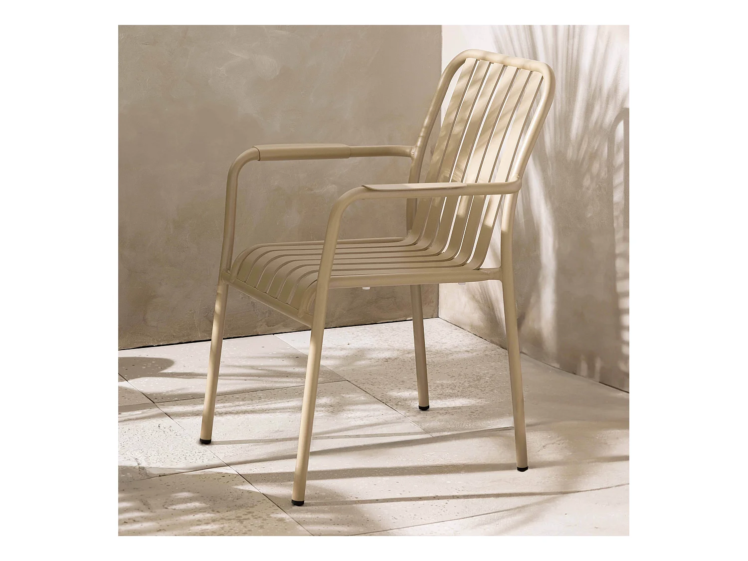 Chaise de terrasse avec accoudoirs en aluminium taupe
