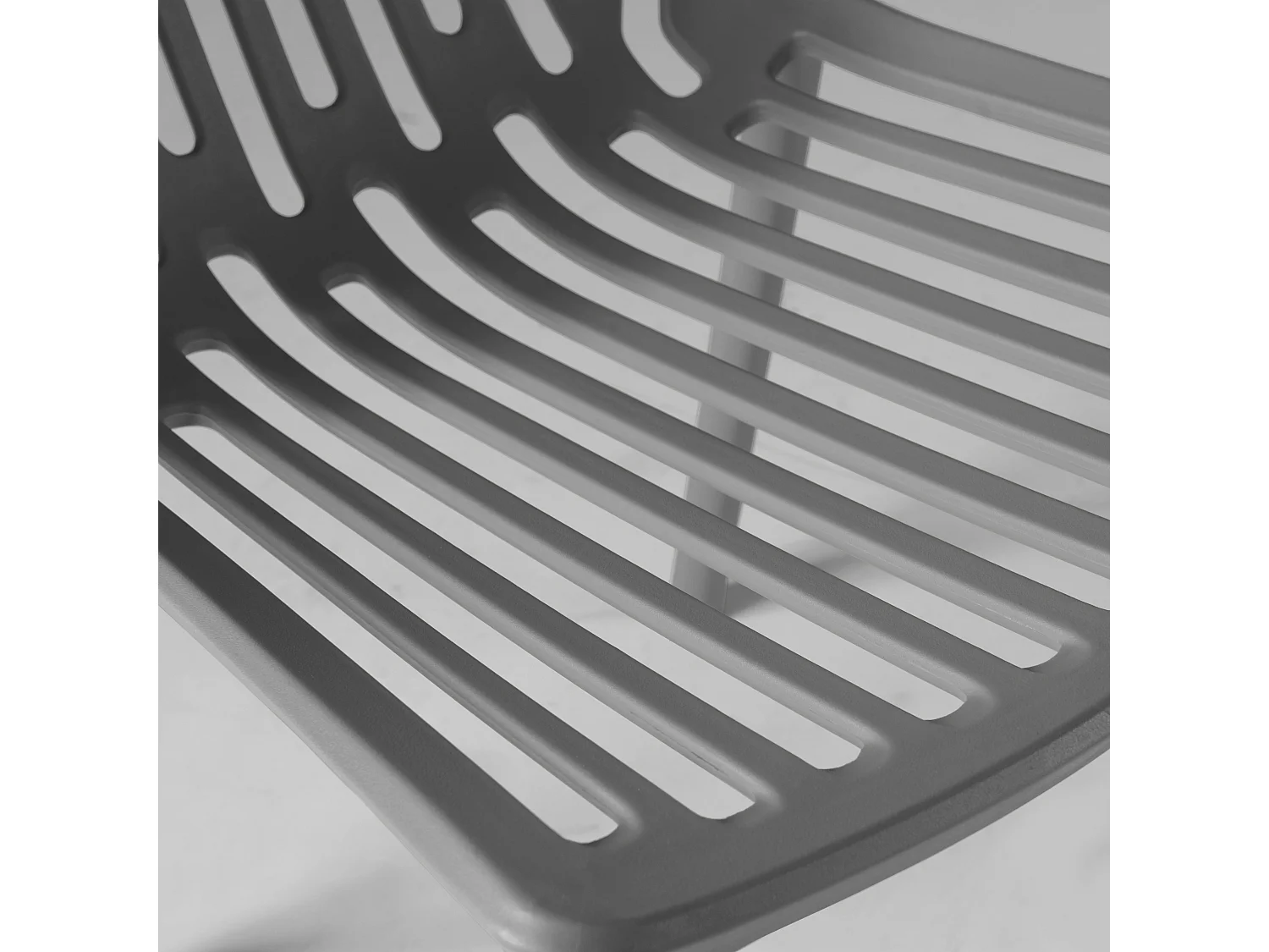 Lot de 4 chaises en plastique gris