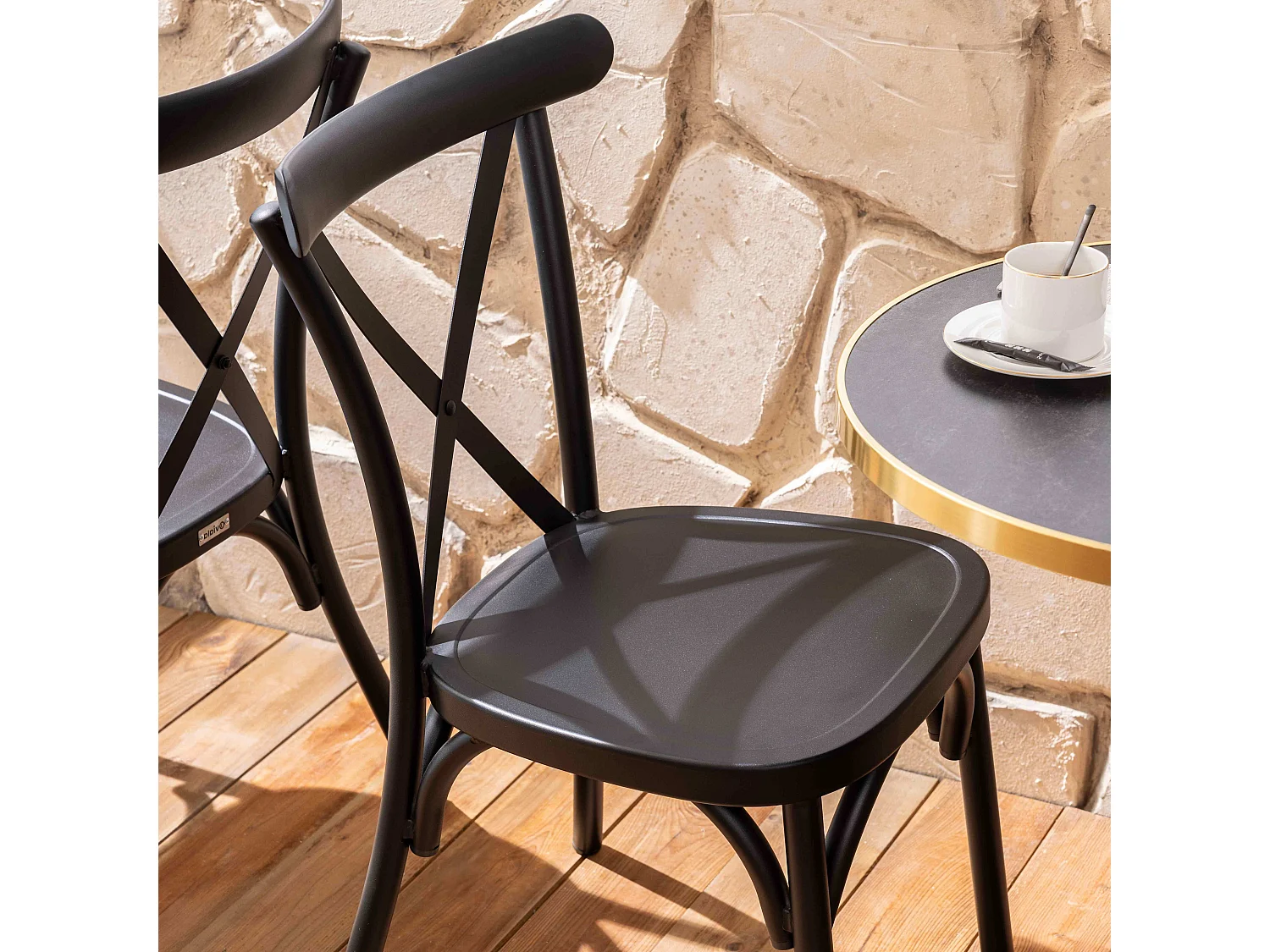 Chaise de terrasse noire en aluminium