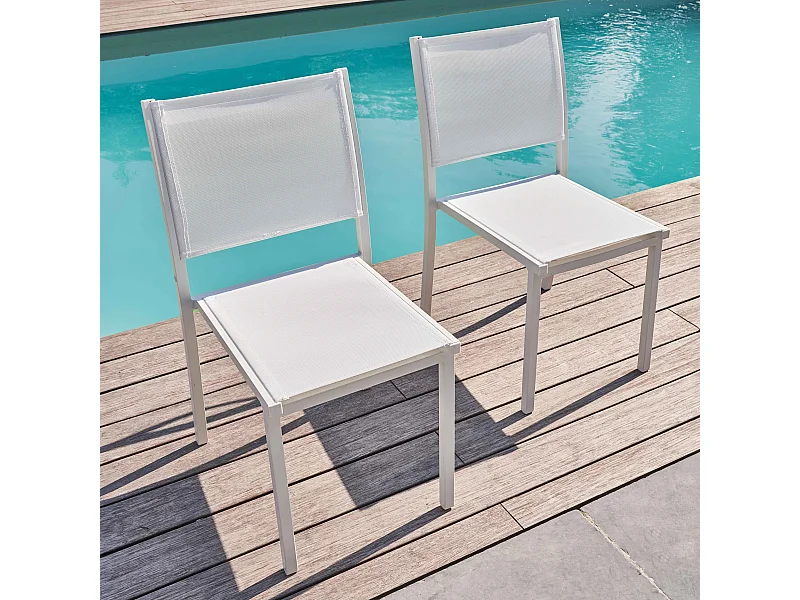 Set van 2 witte en textilène tuinstoelen