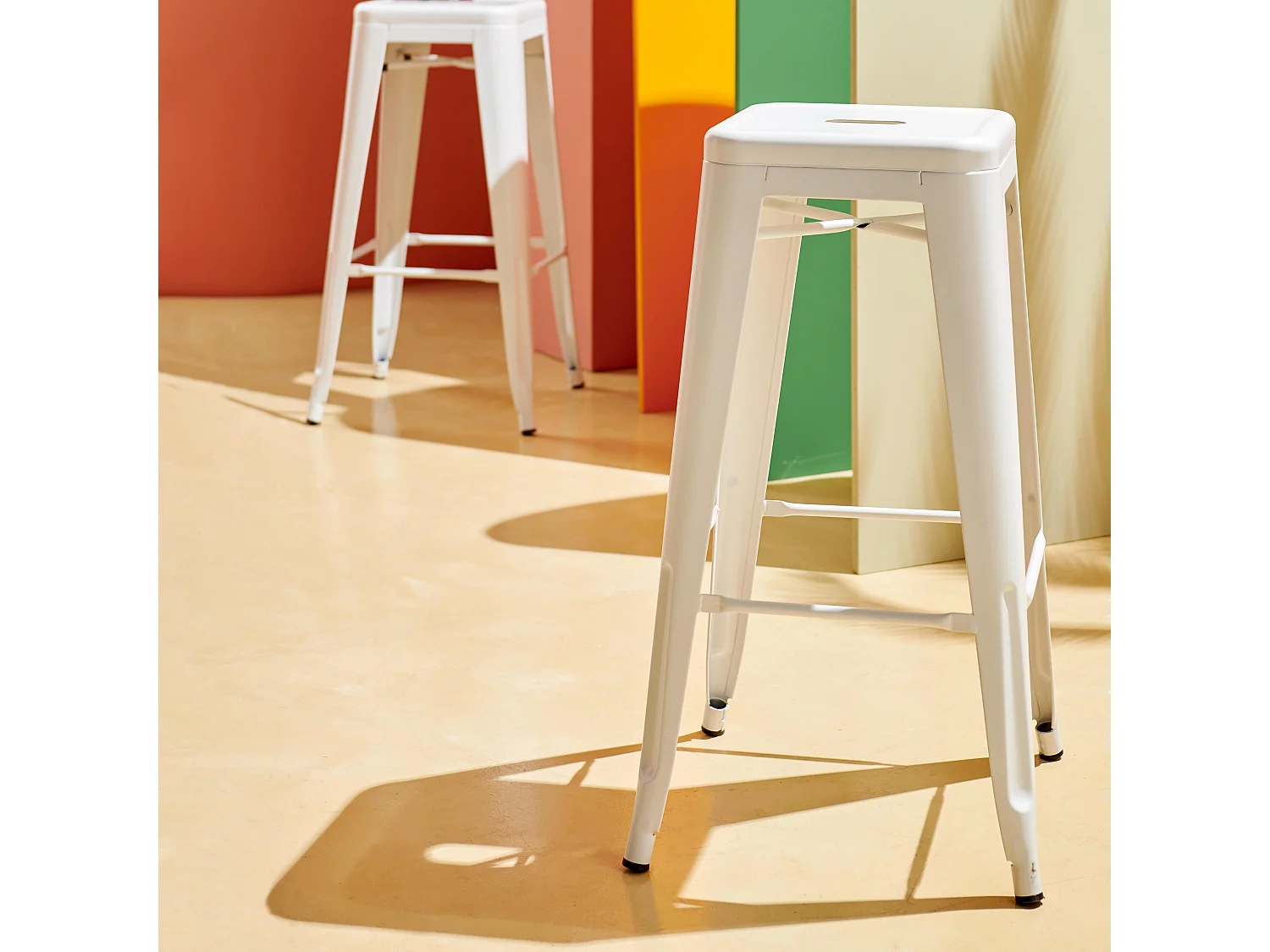 Tabouret de bar en métal blanc mat