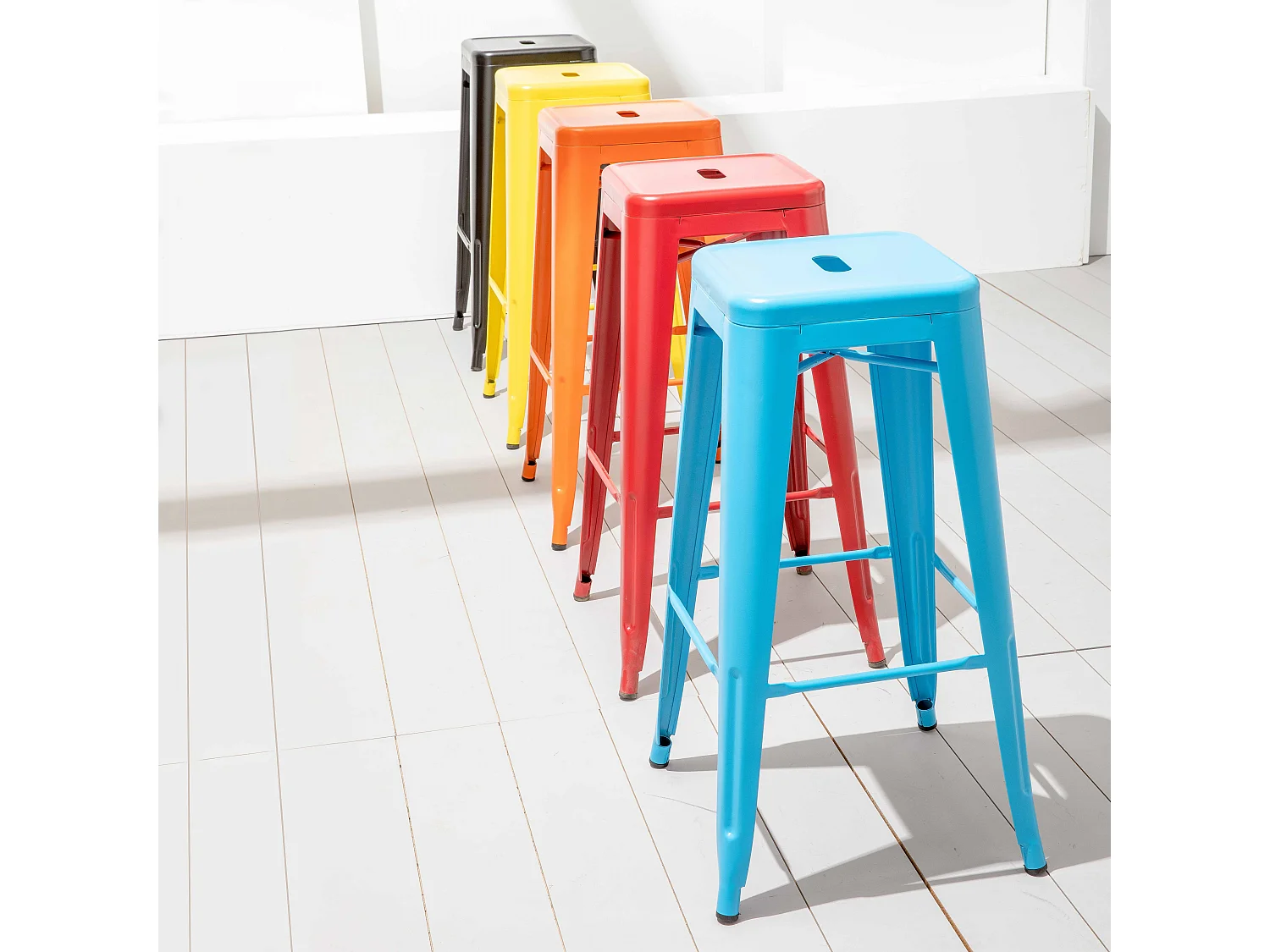 Tabouret de bar en métal bleu mat