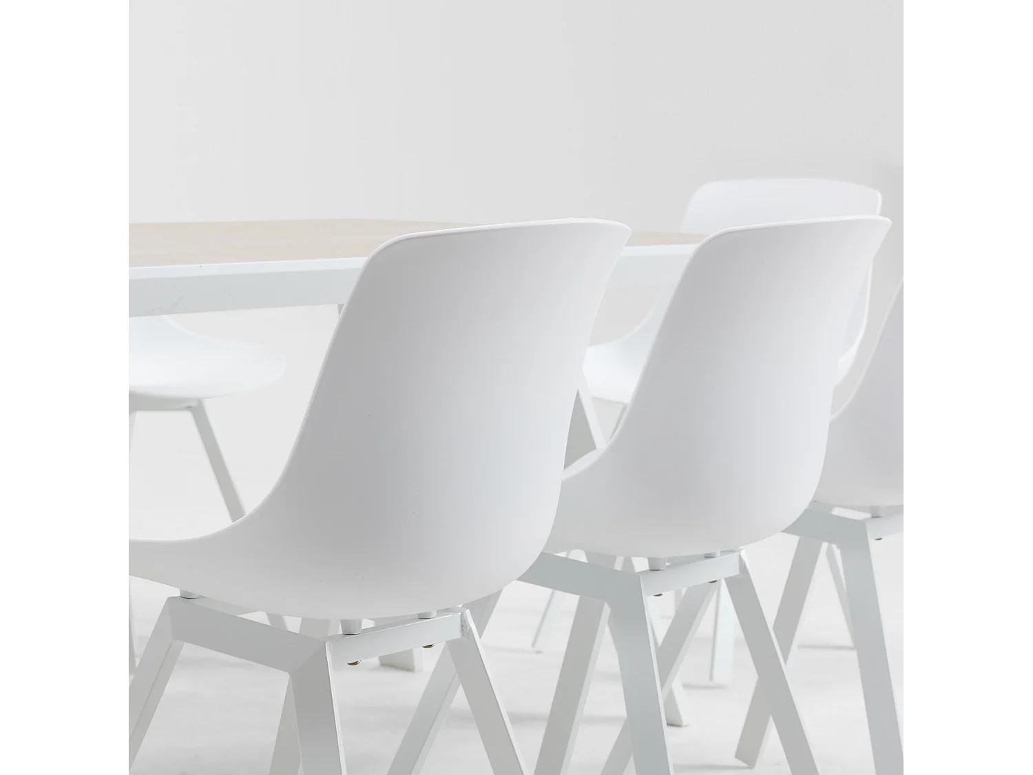 Lot de 4 chaises scandinave aluminium blanches