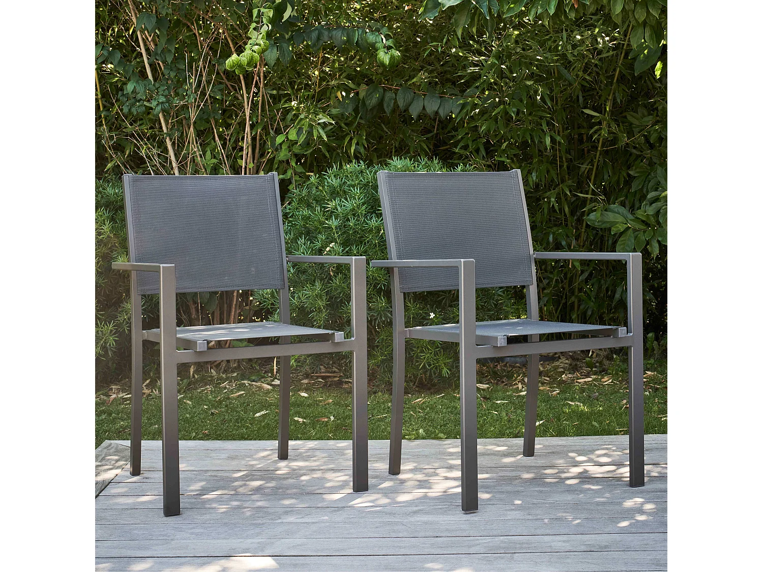 Lot de 2 fauteuils de jardin aluminium et textilène gris