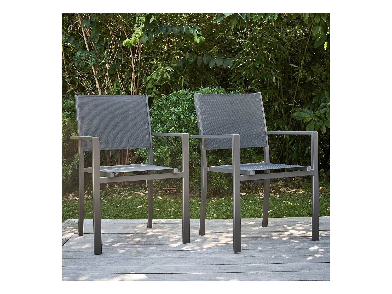 Lot de 2 fauteuils de jardin aluminium et textilène gris