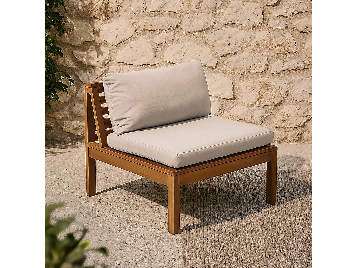 Fauteuil de jardin bas en bois d'eucalyptus écru